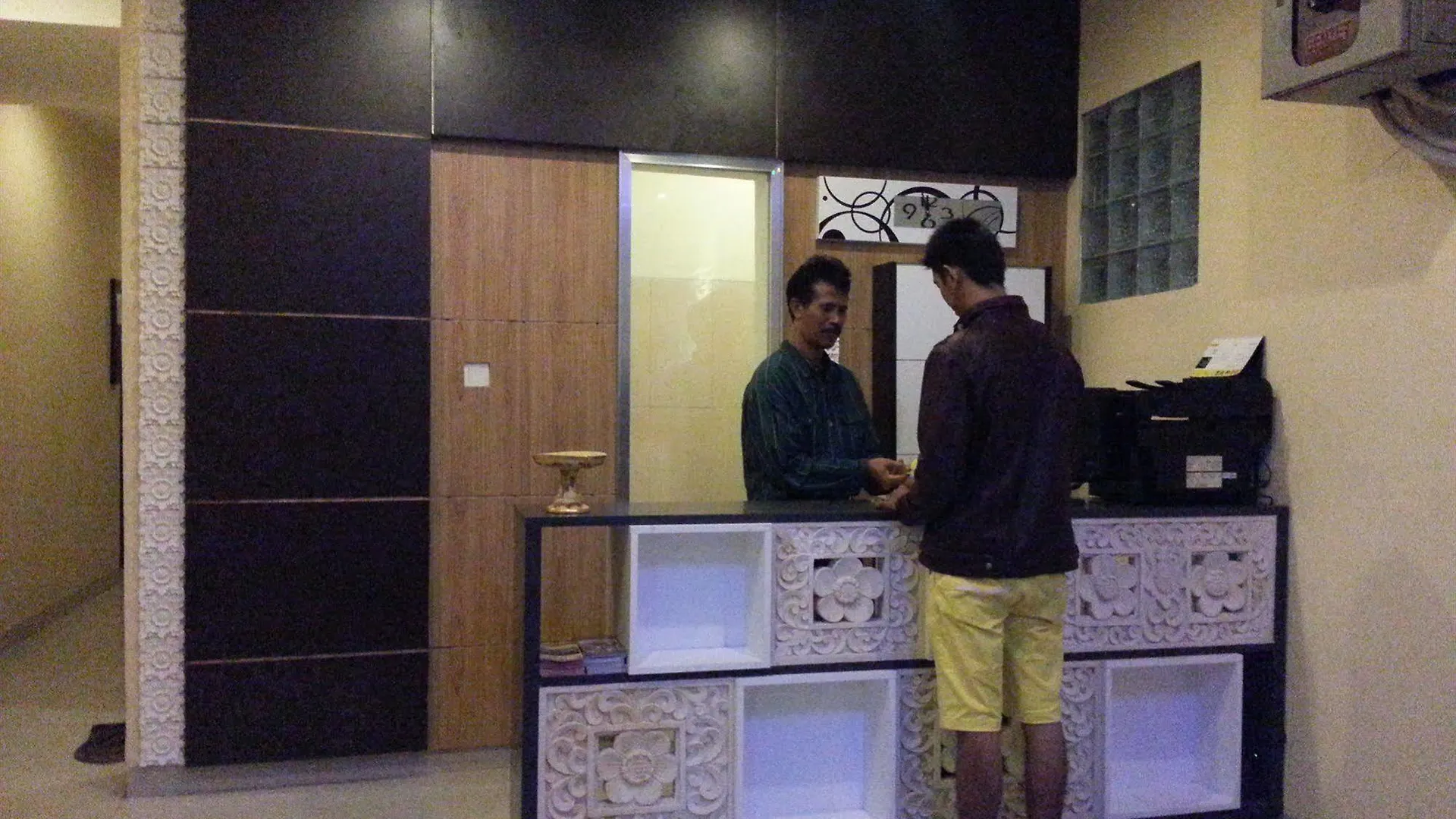 S 8 Suardana Hotel Kuta Lombok Indonesia