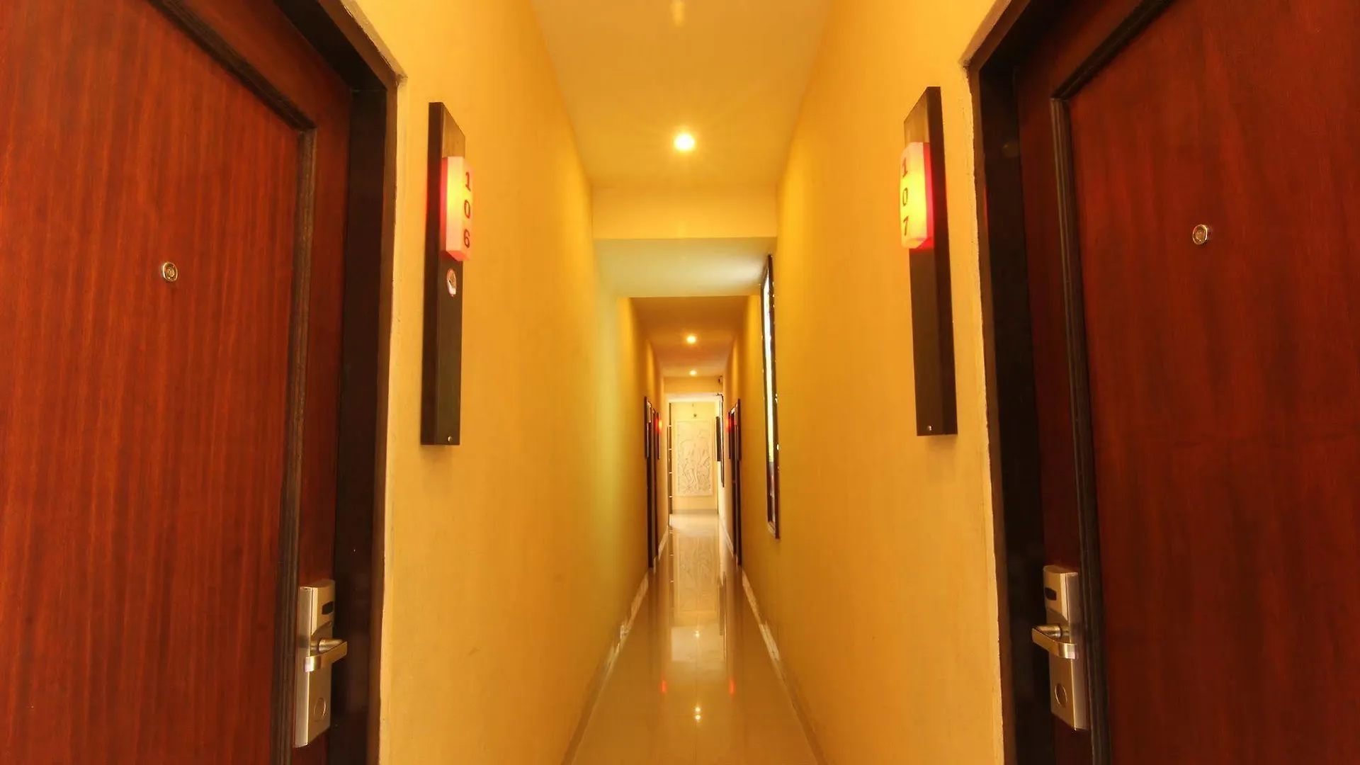 ***  S 8 Suardana Hotel Kuta Lombok Indonesia