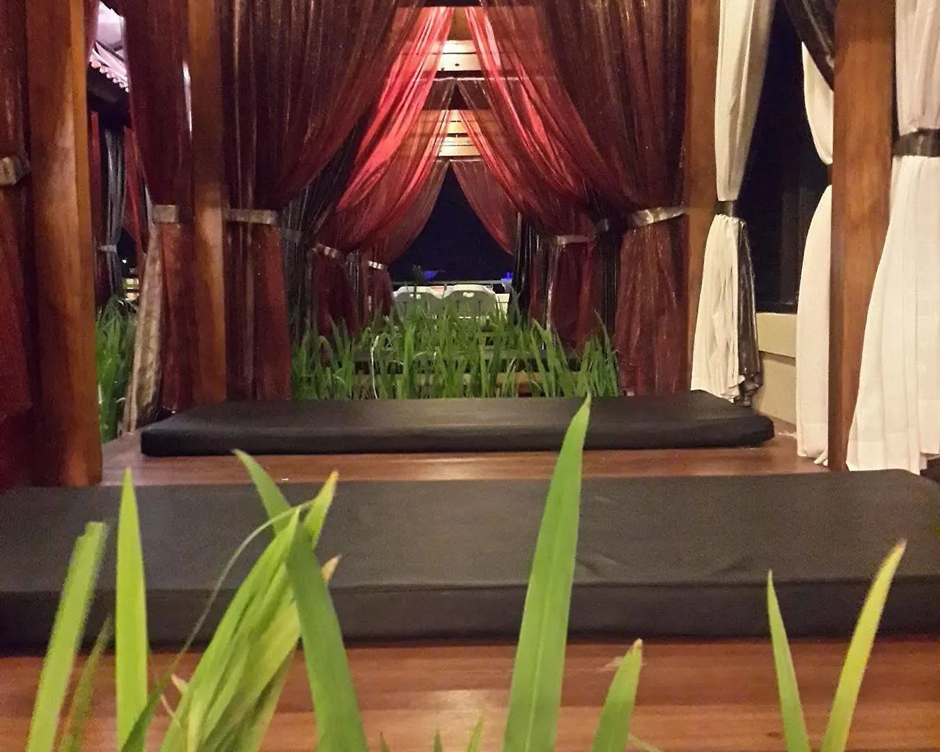 S 8 Suardana Hotel Kuta Lombok